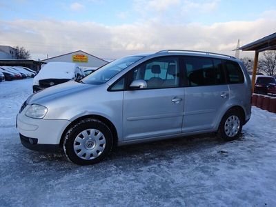 gebraucht VW Touran 1.6 FSI Highline