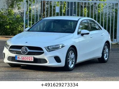 Gebraucht Mercedes A180 116 PS (85 kW) 2020 Weiß Limousine