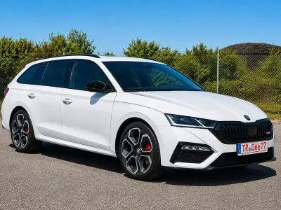 Gebraucht Skoda Octavia RS 245 PS (180 kW) 2022 Weiß Kombi