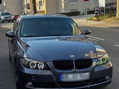 Gebraucht BMW 325 Sport Line 218 PS (160 kW) 2005 Grau Limousine