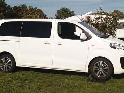 Second-hand Peugeot Traveller Active 150 CP (110 kW) 2017 Alb Monovolum