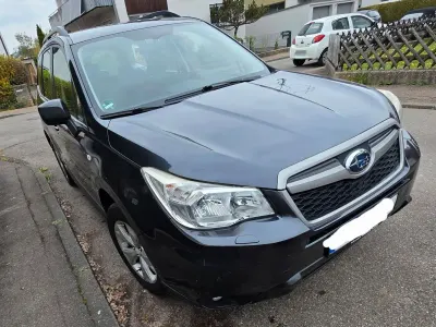 Käytetty Subaru Forester Active 147 HP (108 kW) 2014 Musta Katumaasturi