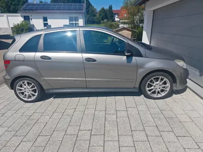Brugt Mercedes B200 136 HK (100 kW) 2006 Grå MPV