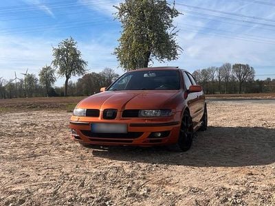Gebraucht Seat Leon 179 PS (131 kW) 2000 Orange Kleinwagen
