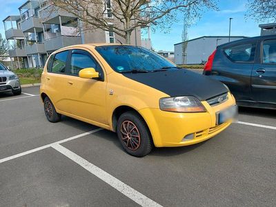 Gebraucht Chevrolet Kalos 75 PS (55 kW) 2008 Gelb Kleinwagen