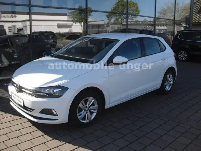 Gebraucht VW Polo Comfortline 95 PS (69 kW) 2020 Weiß Kleinwagen