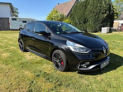 Second-hand Renault Clio IV Trophy 220 CP (161 kW) 2018 Negru Berlinǎ