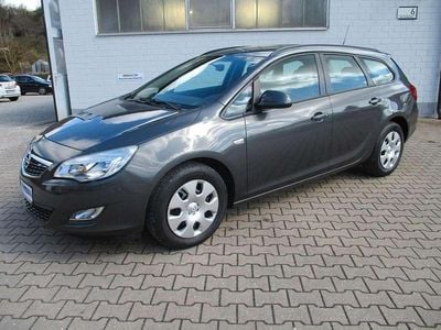 Gebraucht Opel Astra Edition+ 116 PS (85 kW) 2012 Grau Kombi