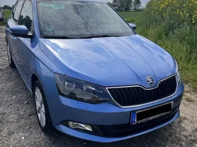 Gebraucht Skoda Fabia Joy 90 PS (66 kW) 2016 Blau Kleinwagen