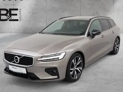 Gebraucht Volvo V60 R-Design 250 PS (183 kW) 2019 Grau Kombi