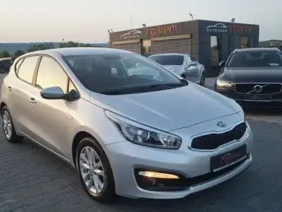 Gebraucht Kia Ceed Edition 7 99 PS (72 kW) 2016 Silber Kleinwagen