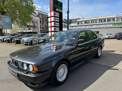 Gebraucht BMW 518 M Sport 111 PS (81 kW) 1990 Schwarz Limousine