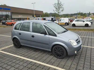 Gebraucht Opel Meriva 101 PS (74 kW) 2003 Silber Van / Kleinbus