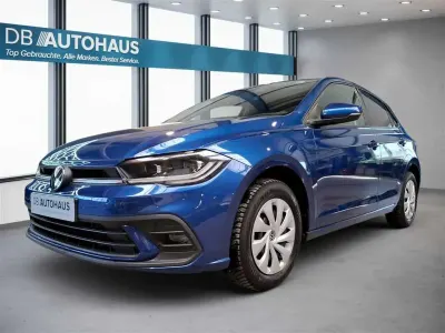 Käytetty VW Polo Life 110 HP (80 kW) 2023 Sininen Viistoperä