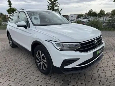 Gebraucht VW Tiguan Life 150 PS (110 kW) 2022 Pure white SUV
