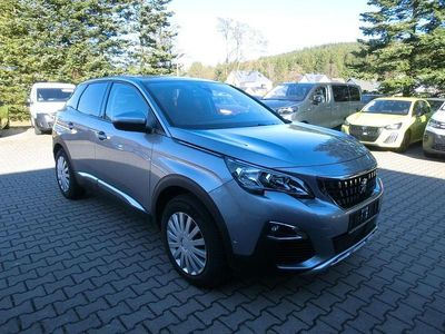 Gebraucht Peugeot 3008 Allure 131 PS (96 kW) 2019 Grau SUV