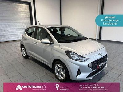 Usata Hyundai i10 Trend 67 CV (49 kW) 2023 Argento Utilitaria