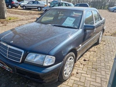Mercedes C180