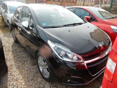 Gebraucht Peugeot 208 Style 83 PS (61 kW) 2018 Schwarz Kleinwagen