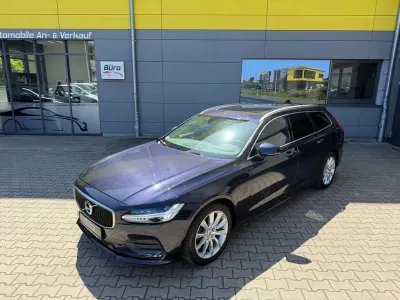 Gebraucht Volvo V90 Momentum 190 PS (139 kW) 2018 Blau Kombi
