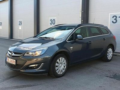Usata Opel Astra S 140 CV (102 kW) 2012 Grigio Station wagon
