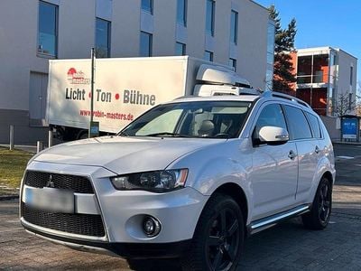 Gebraucht Mitsubishi Outlander 156 PS (114 kW) 2010 Weiß SUV