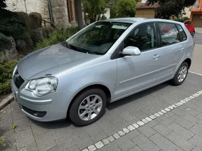 Gebraucht VW Polo Comfortline 69 PS (50 kW) 2009 Silber Kleinwagen