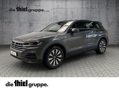 Gebraucht VW Touareg Basis 231 PS (169 kW) 2024 Grau SUV