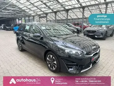 Używany Kia Ceed Spirit 141 KM (103 kW) 2022 Czarny Hatchback