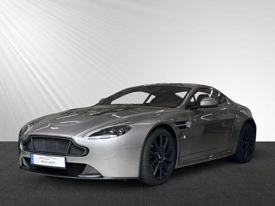 Aston Martin V12 Vantage