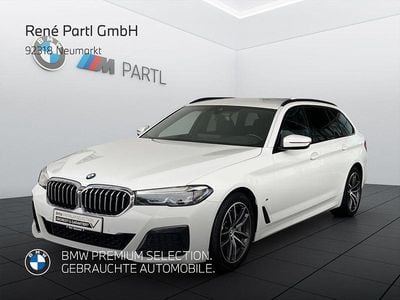 Alpinweiß uni Gebraucht 2022 BMW 530 M Sport Kombi | 39.940 € (Fairer Preis)