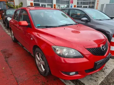 Używany Mazda 3 Active 105 KM (77 kW) 2006 Czerwony Sedan/Limuzyna