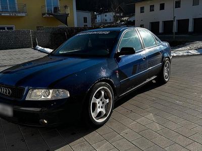 Gebraucht Audi A4 150 PS (110 kW) 1997 Blau Limousine