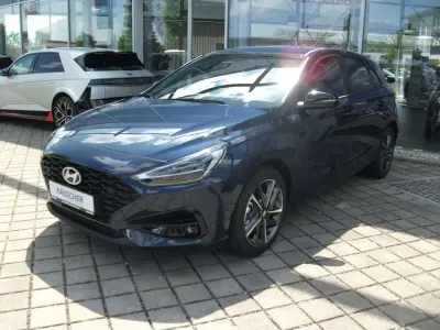 Gebraucht Hyundai i30 Advantage 101 PS (74 kW) 2024 Blau schwarz Limousine