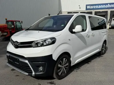 Gebraucht Toyota Proace 177 PS (130 kW) 2020 Weiß Van / Kleinbus