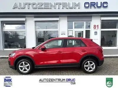 Begagnad Audi Q2 Basis 116 HK (85 kW) 2018 Röd SUV