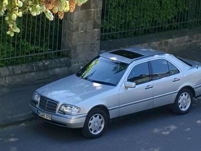 Mercedes 200