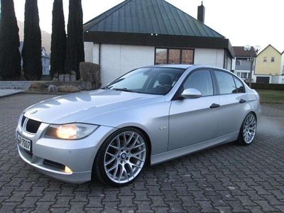 Gebraucht BMW 320 150 PS (110 kW) 2005 Silber Limousine