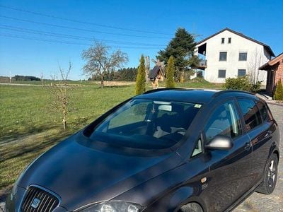 Gebraucht Seat Altea 125 PS (91 kW) 2013 Grau Limousine