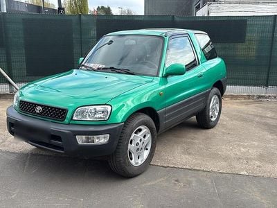 Usata Toyota RAV4 128 CV (94 kW) 1999 Verde SUV