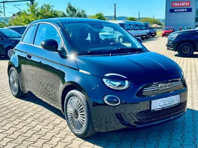 Neu Fiat 500e Icon 86 kW (118 PS) 2026 Schwarz Limousine