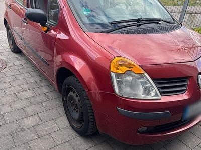 Usado Renault Modus 75 HP (55 kW) 2005 Vermelho Monovolume