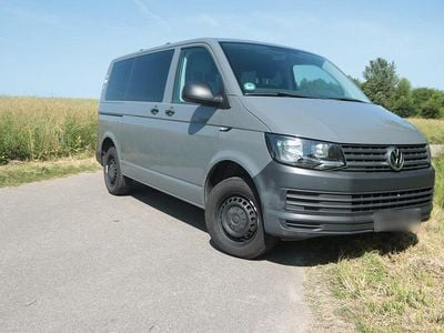 Second-hand VW Transporter 150 CP (110 kW) 2017 Gri Van