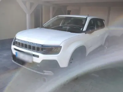 Gebraucht Jeep Avenger 101 PS (74 kW) 2024 Weiß SUV