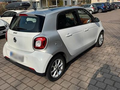 Gebraucht Smart ForFour Passion 71 PS (52 kW) 2015 Weiß Kleinwagen