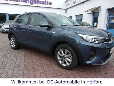 Blau Gebraucht 2023 Kia Stonic Edition 7 SUV | 16.990 € (Fairer Preis)