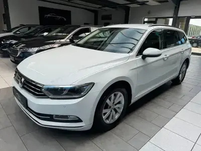 Gebraucht VW Passat Comfortline 150 PS (110 kW) 2018 Andere Kombi