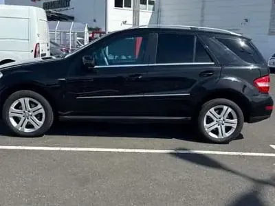 Gebraucht Mercedes ML300 204 PS (150 kW) 2011 SUV