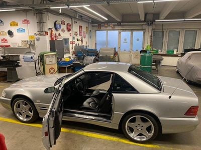 Silber Gebraucht 2000 Mercedes SL500 AMG Cabrio | 48.500 €