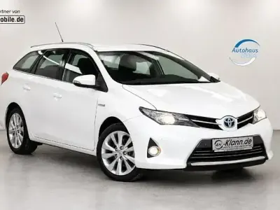 Gebraucht Toyota Auris Touring Sports Executive 136 PS (100 kW) 2014 Weiß Kombi